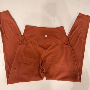 BuffBunny Canyon Rust Contour pocket Leggings